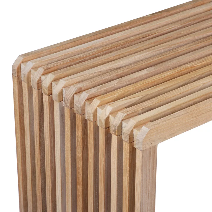 De Slatted massief houten teakhouten bank
