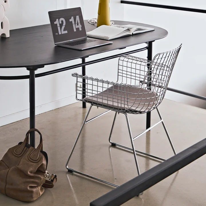 Stijlvolle metalen stoel voor woonkamer en kantoor