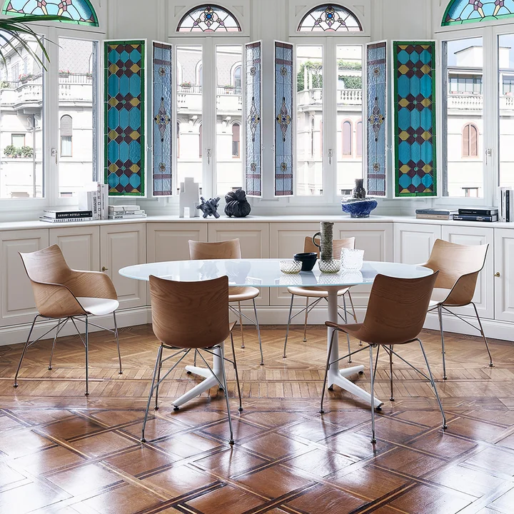 Tijdloos design in de vergaderzaal met Kartell