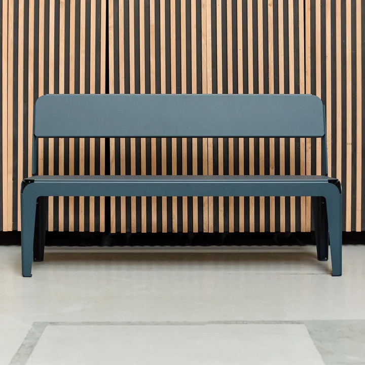 De Bended Bench Bank van Weltevree