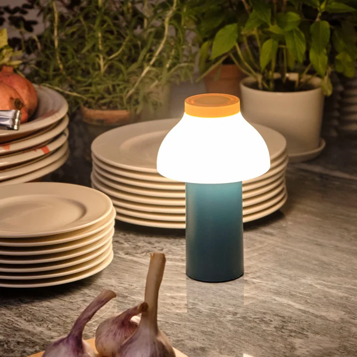 Sfeervol LED licht op de eettafel