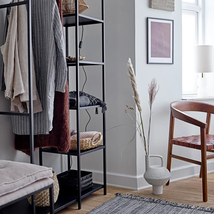 De Valde kast van Bloomingville in de slaapkamer