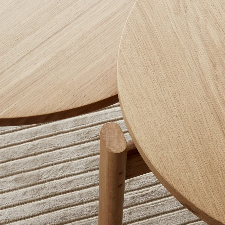 De tabel Passage Lounge van Audo wordt samengesteld door de gebruiker