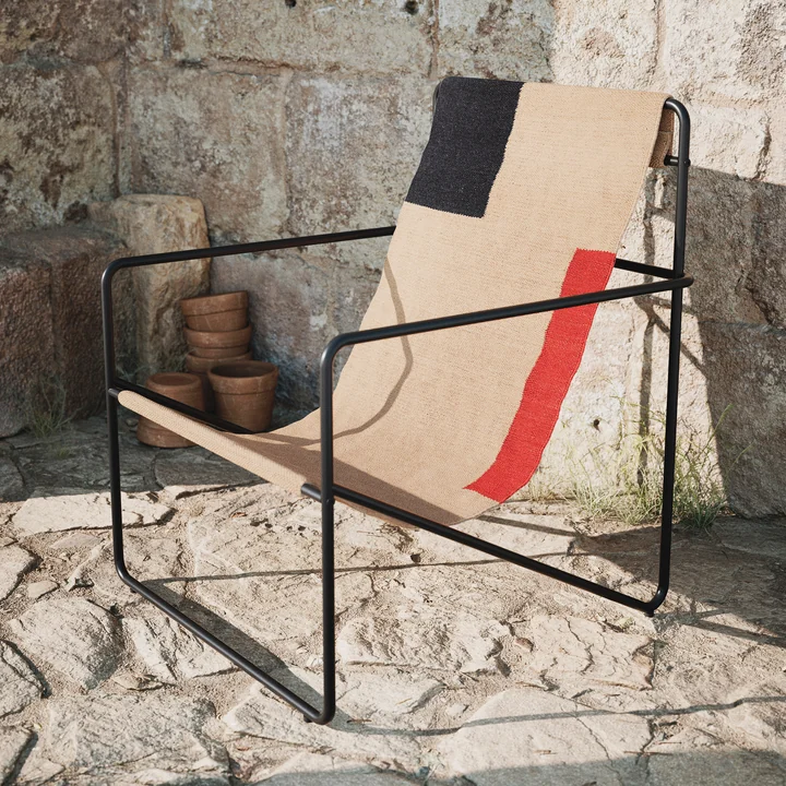 De Desert Lounge Chair van Ferm Living met een modernistische look