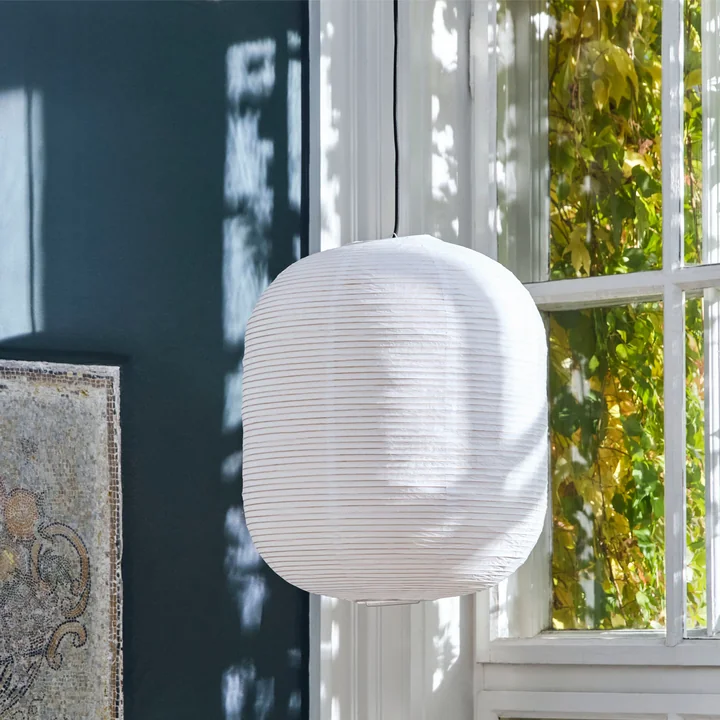 De langwerpige Rice Paper lampenkap van HAY