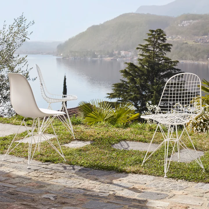 Designstoelen van Vitra in wit