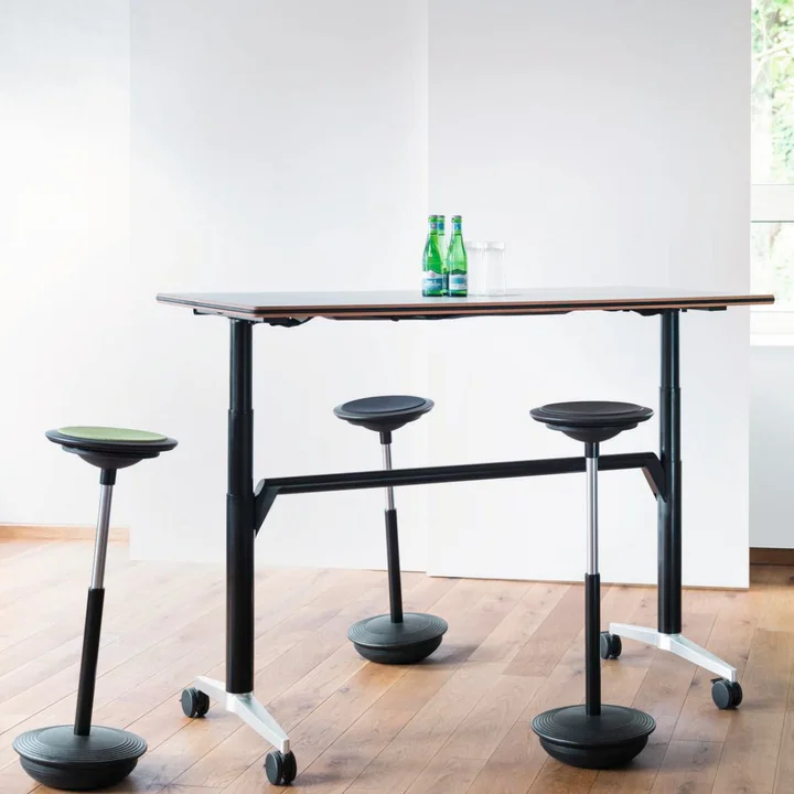 De Timetable Lift van Wilkhahn werd gemaakt in Duitsland.