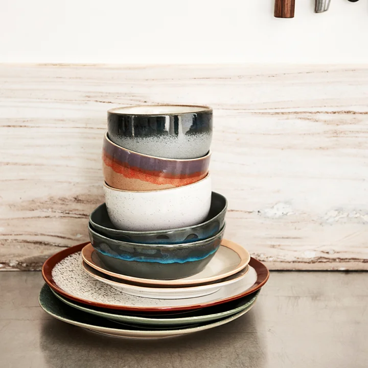 70's HKliving De verschillende platen van gestapelde