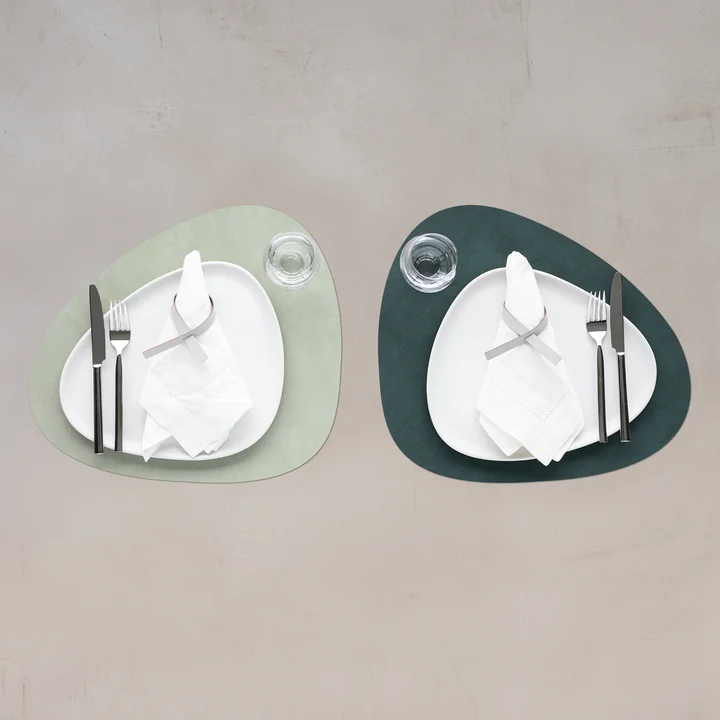 Placemat Curve L Double van Lind DNA in Nupo dark green / olive green