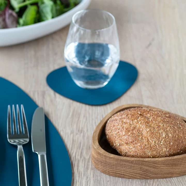 Glasuntersetzer Curve in Nupo petrol en houten kist van Lind DNA