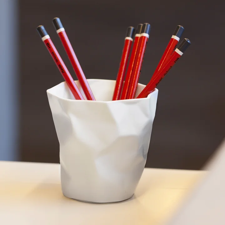 Pen Pen van Essey in white