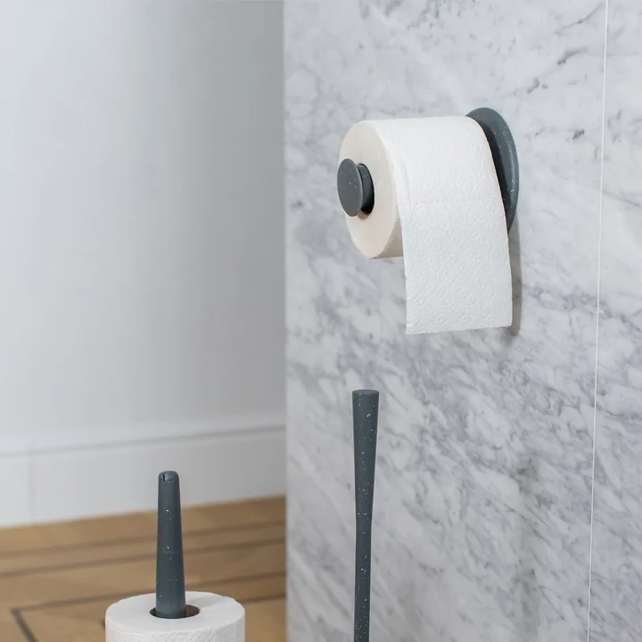 Plug'n Roll Toiletrolhouder (gerecycled) van Koziol in nature grey