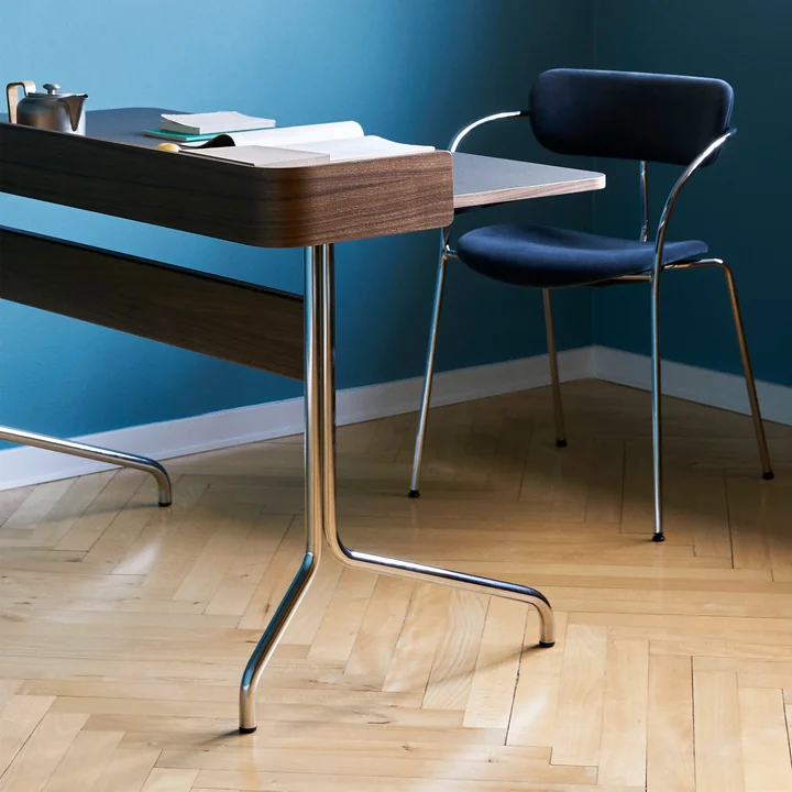 Tijdloos, slank bureau