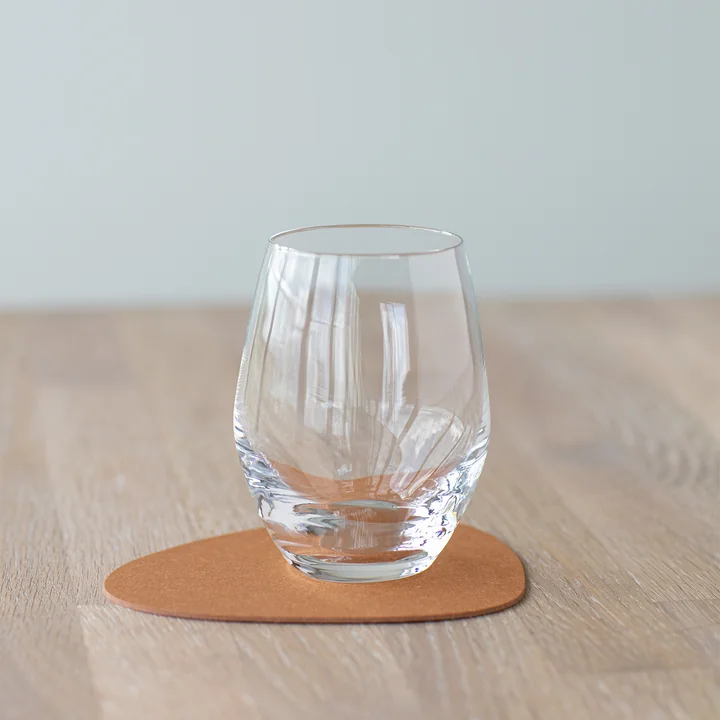 Tijdloze glazen onderzetter van gerecycled leer