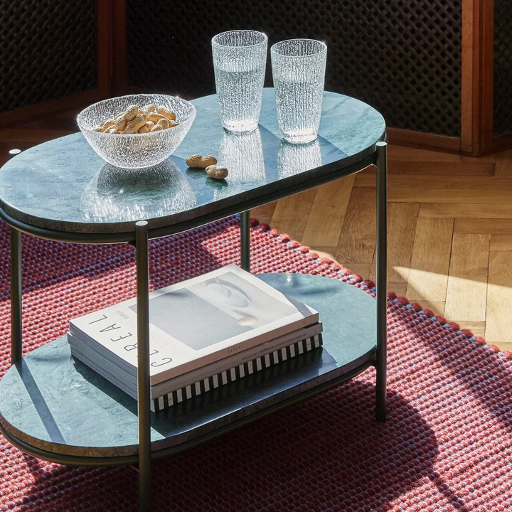 Tijdloze bijzettafel in een klassieke ambiance