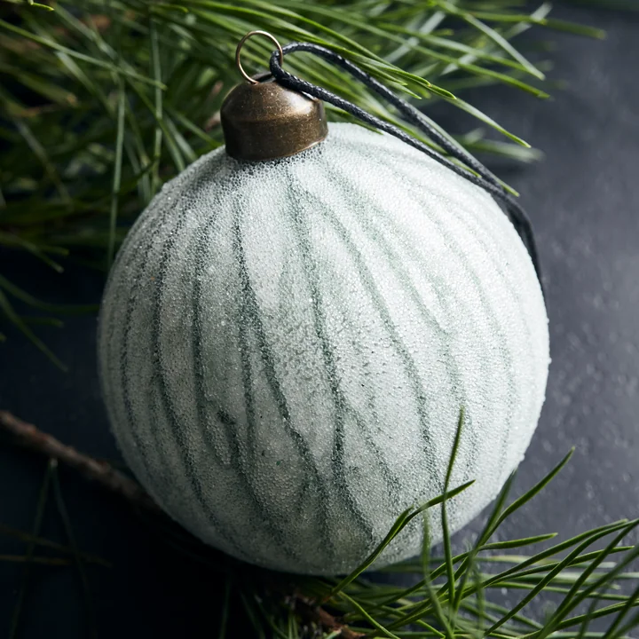 Chosen Kerstbal van House Doctor in de kleur groen/wit