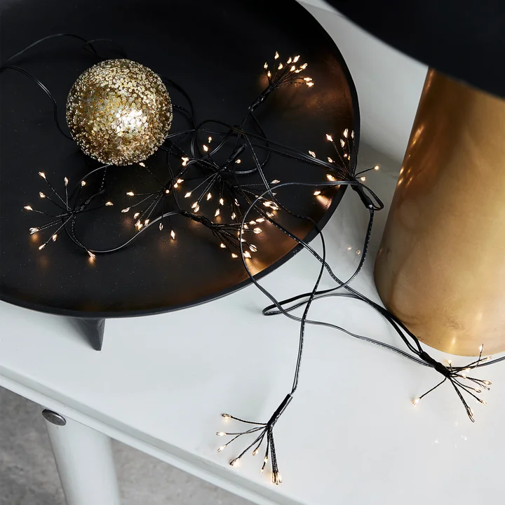 Sterren lichtketting en Chosen kerstbal van House Doctor