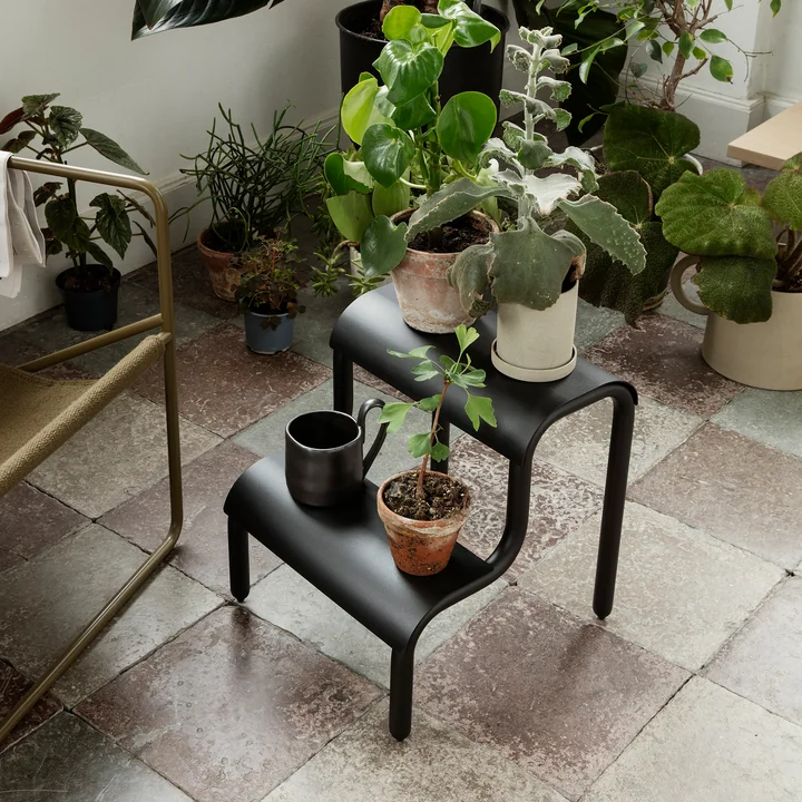 Up Step Multifunctionele kruk van Ferm Living in de kleur zwart