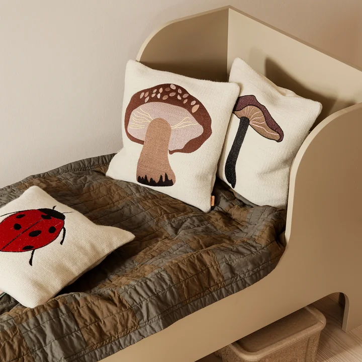 Sill Ledikant van Ferm Living in de kleur cashmere