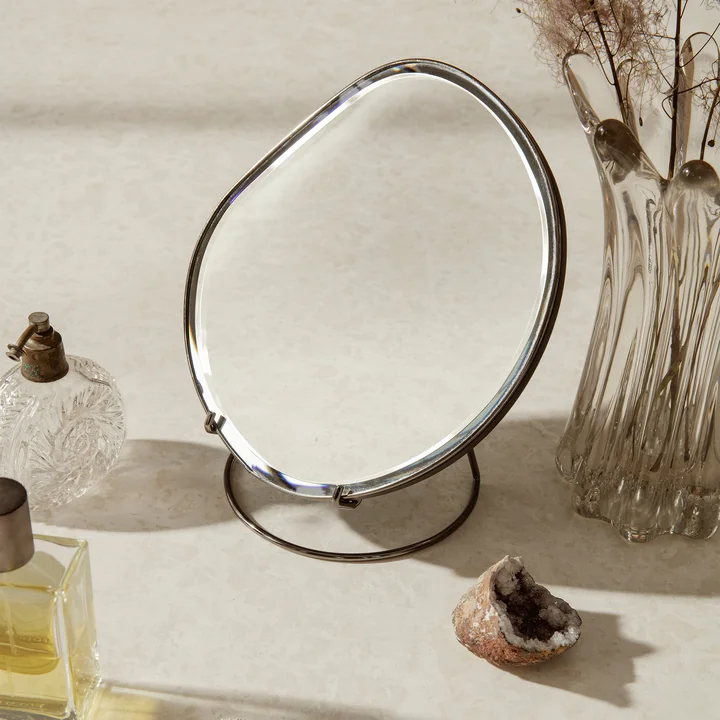 Pond Tafelspiegel van Ferm Living in de chromen uitvoering