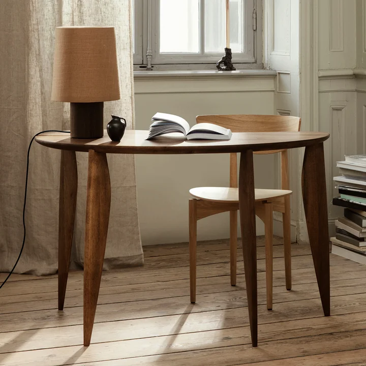 Feve bureau van Ferm Living in de walnoot versie