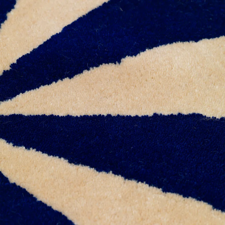 Arch Getuft tapijt van Ferm Living in het dessin blauw / off-white