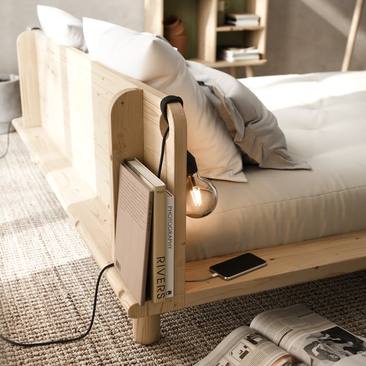 Peek Bed van Karup Design in natuurlijk grenen