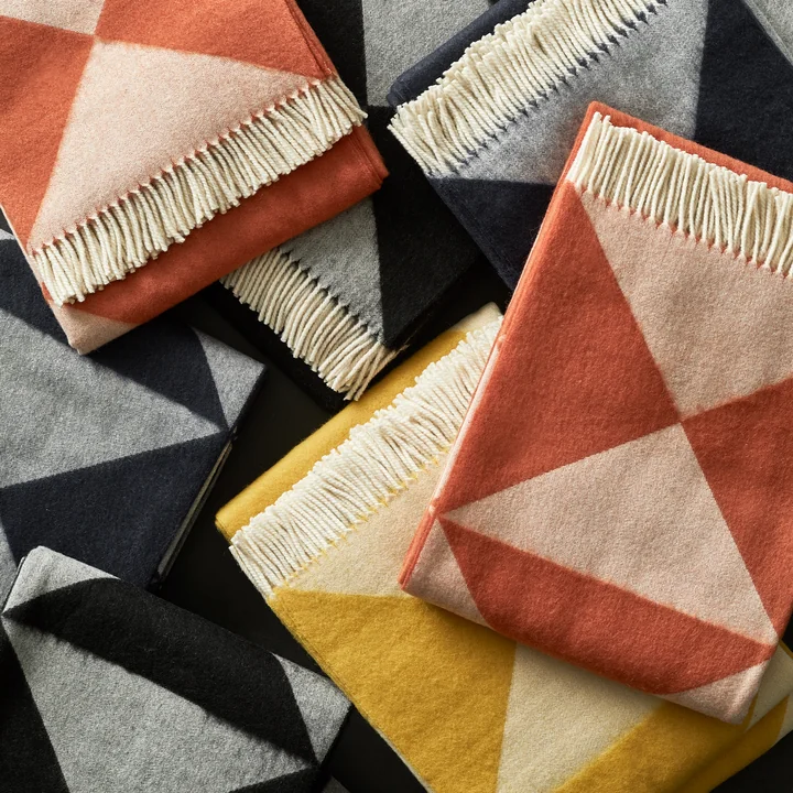 VP Mirror Throw van Verpan