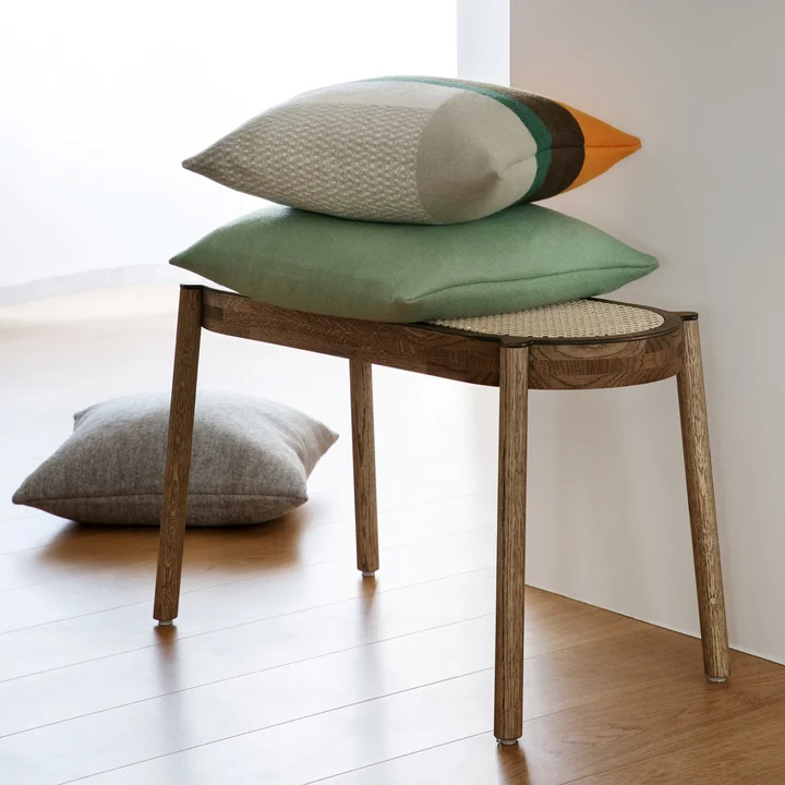 Mikkel Kussen 50 x 50 cm van Røros Tweed in oranje