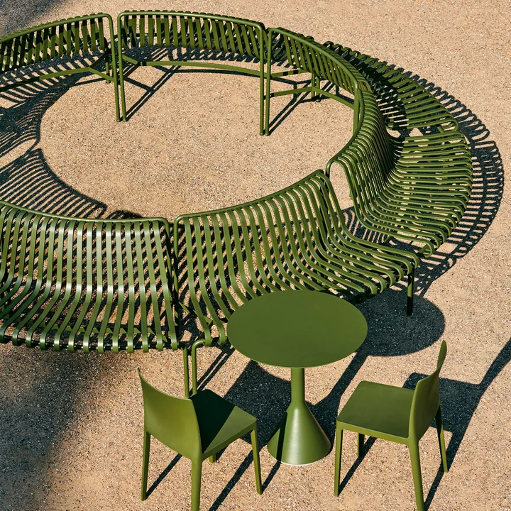 Palissade Park Dining Bench HAY Uit / Uit in de kleur olijf