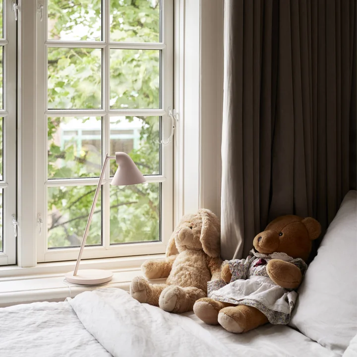 NJP Mini LED tafellamp van Louis Poulsen