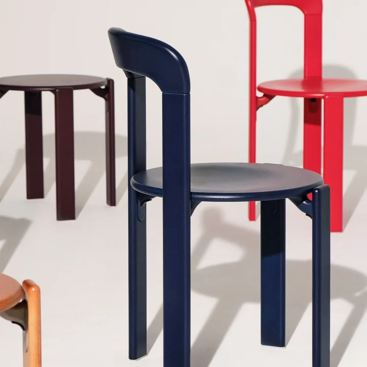 Rey Stoelen en krukjes van HAY