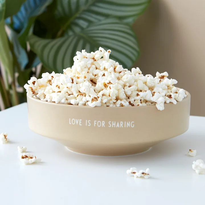 Favourite Kom groot, Ø 22 x H 7,5 cm in beige van Design Letters