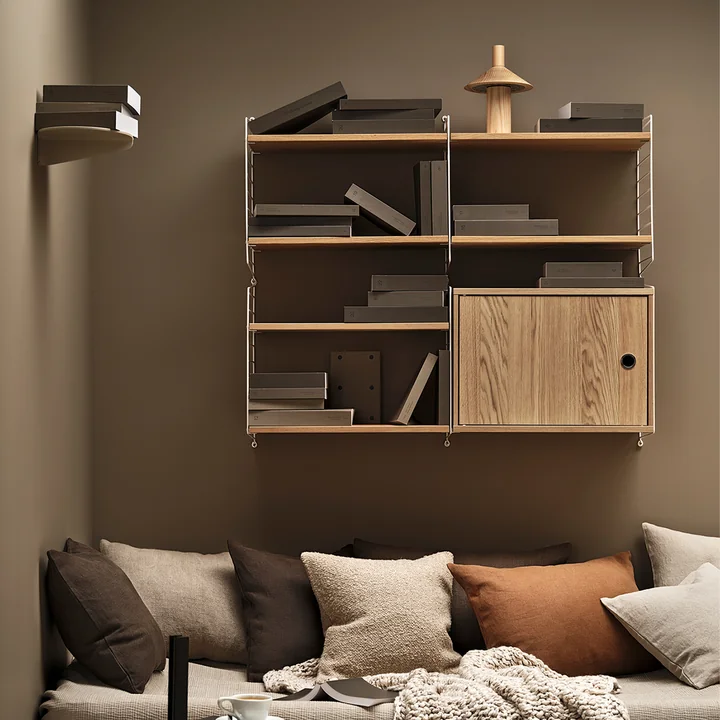 Kastmodule met deur van String