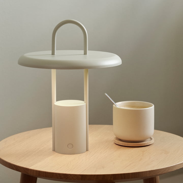 Pier LED lamp op batterijen in zand van Stelton