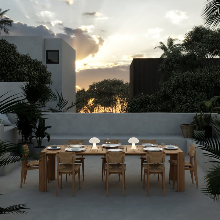 Atmosfera Dining Table Outdoor van Gubi