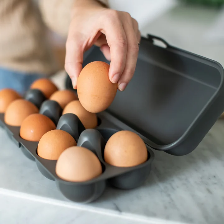 Eggs to go Herbruikbare eiercontainer, nature ash grey van Koziol