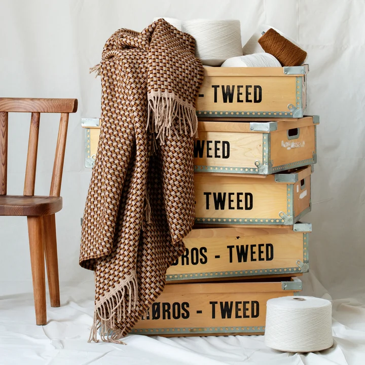 Isak Wollen deken, 150 x 210 cm, bruin / beige van Røros Tweed