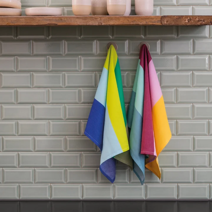 Theedoek set van 2 nr. 22 van Remember