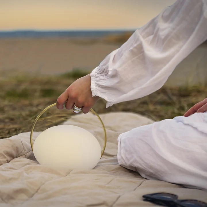 Orbit Oplaadbare LED tafellamp van Umage