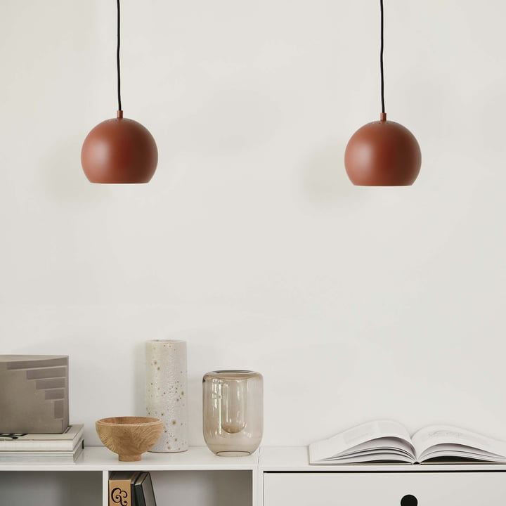 Ball Hanglamp terracotta mat van Frandsen