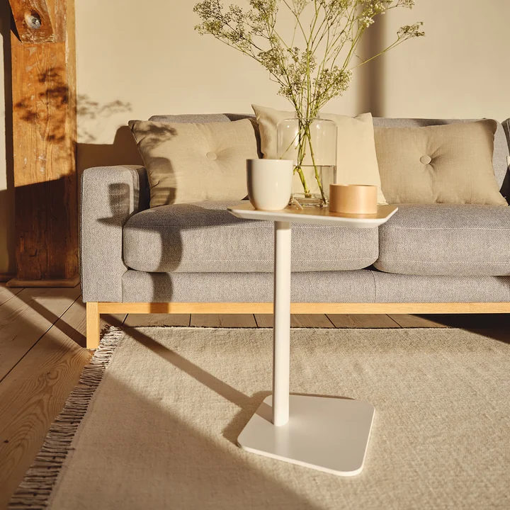 Rina bijzettafel van Collection in de kleur wit