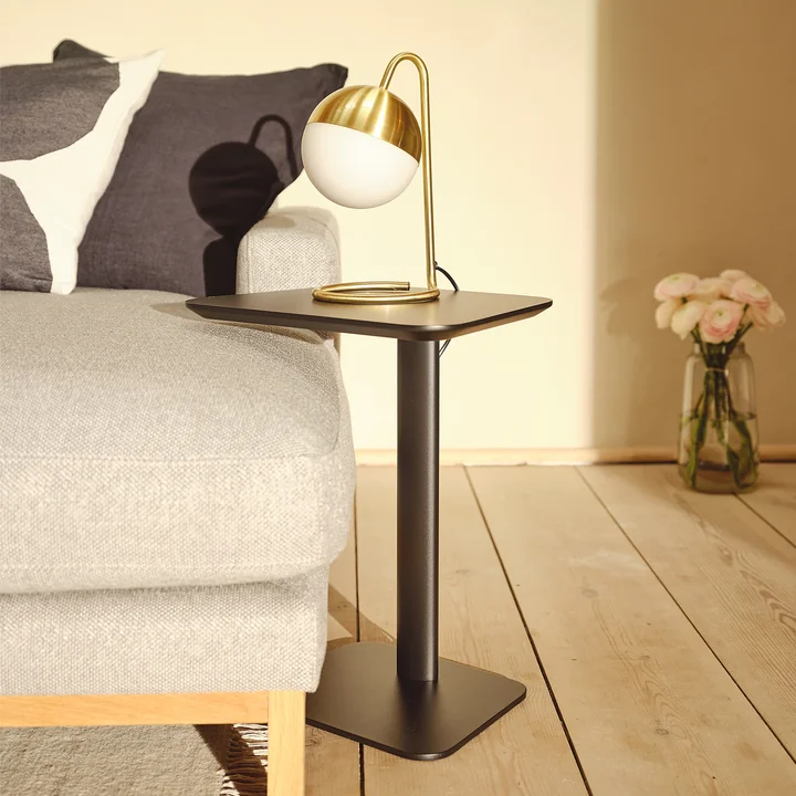 Tafellamp Mara by Collection in de uitvoering messing