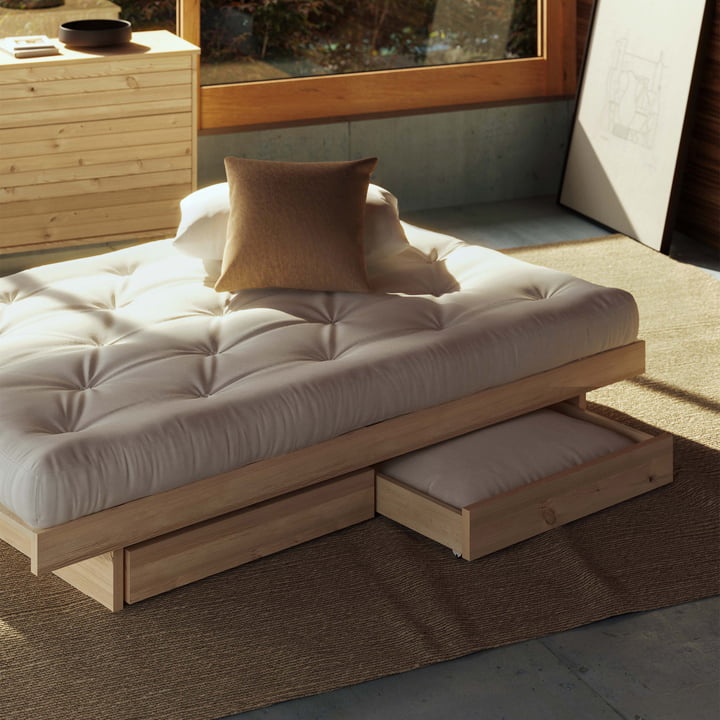 Kanso Bed, natuurlijk grenen van Karup Design