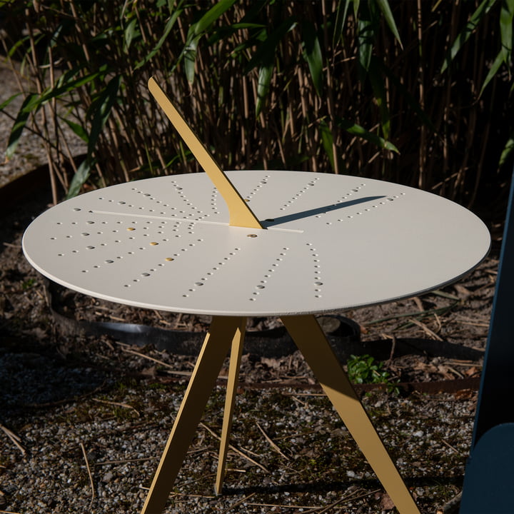 Sundial Bijzettafeltje van Weltevree in de kleur sand yellow