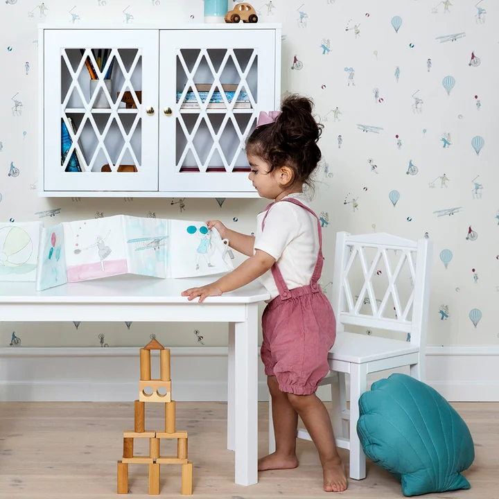 Harlequin Kinderstoel van Cam Cam Copenhagen in de kleur wit