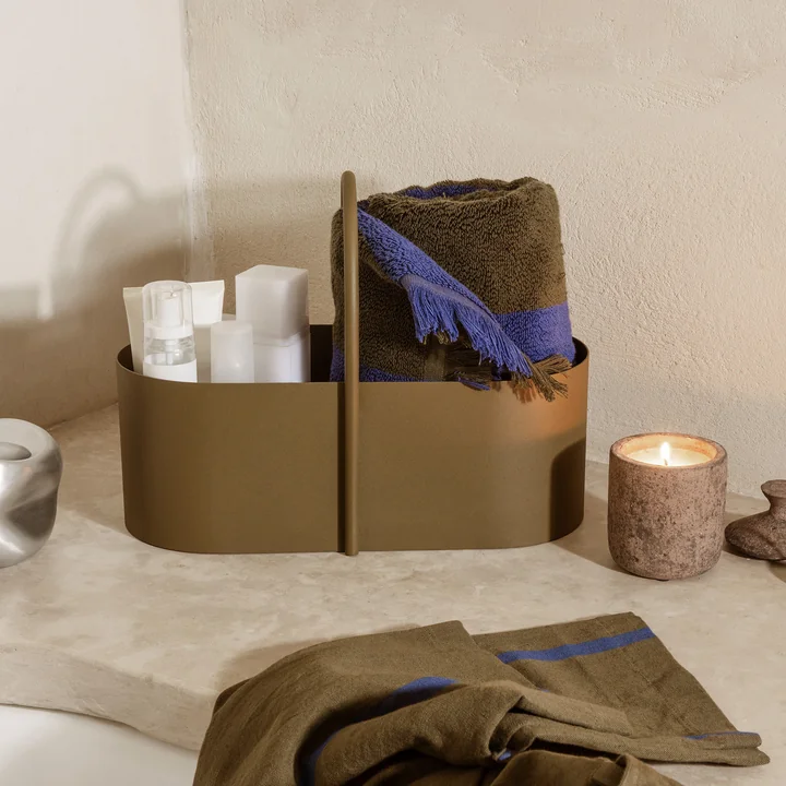 Alee Handdoek en badlaken, olijf / helder blauw van Ferm Living