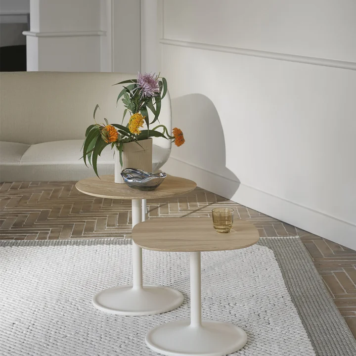 Soft Bijzettafel, eiken / off-white van Muuto