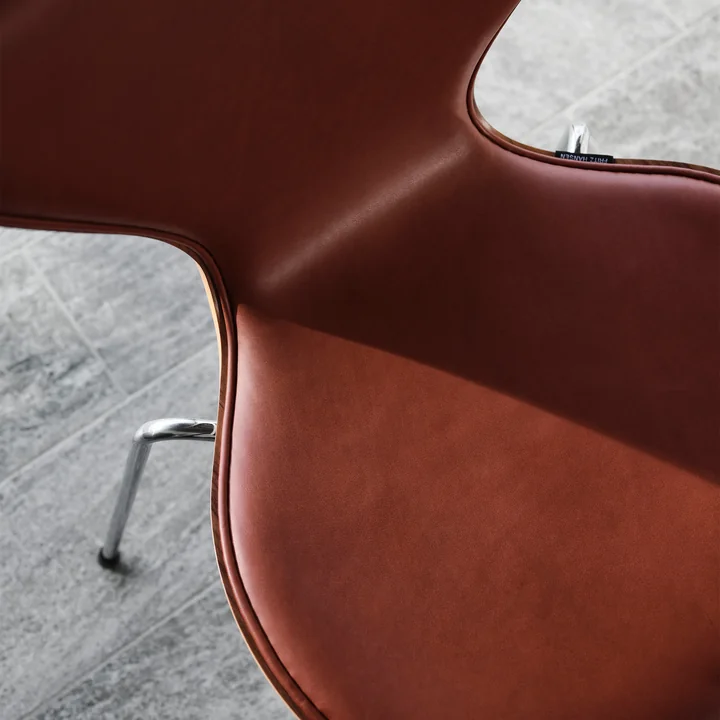 Serie 7, stoel, kastanjebruin leer / onderstel chroom by Fritz Hansen