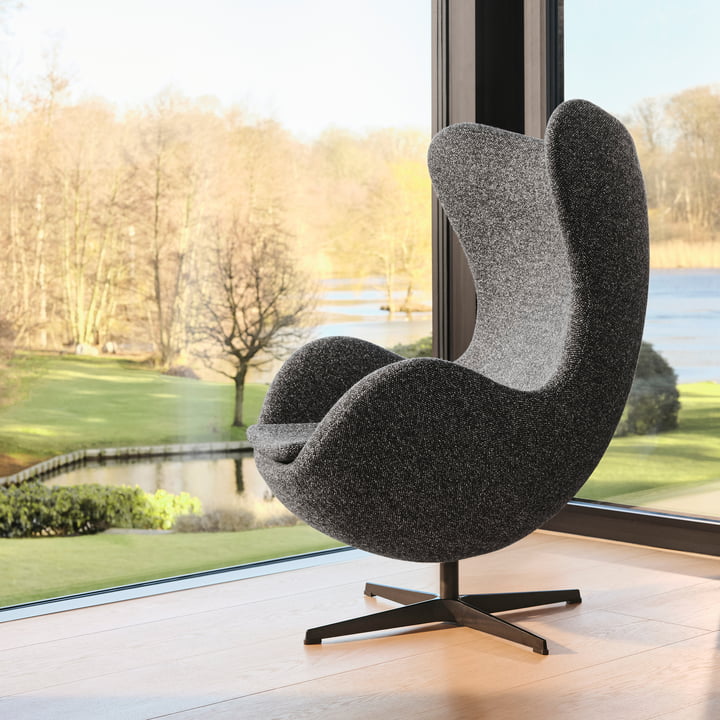 Egg Chair, Vanir Graniet bruin van Fritz Hansen